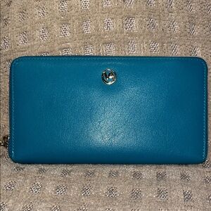 Valentina turquoise with gold detail